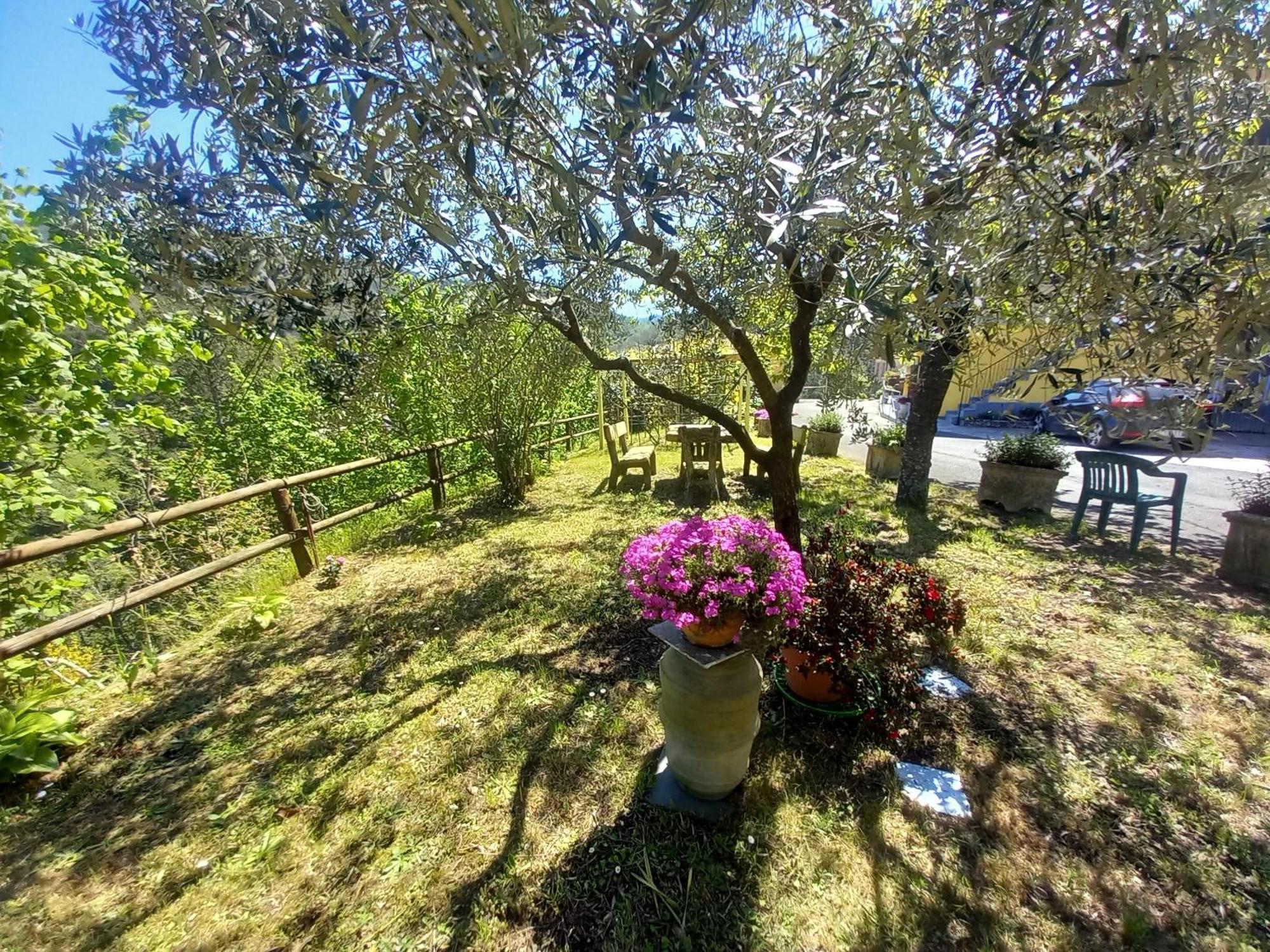 Hotel Il Giardino Dei Pavoni Soviore Esterno foto
